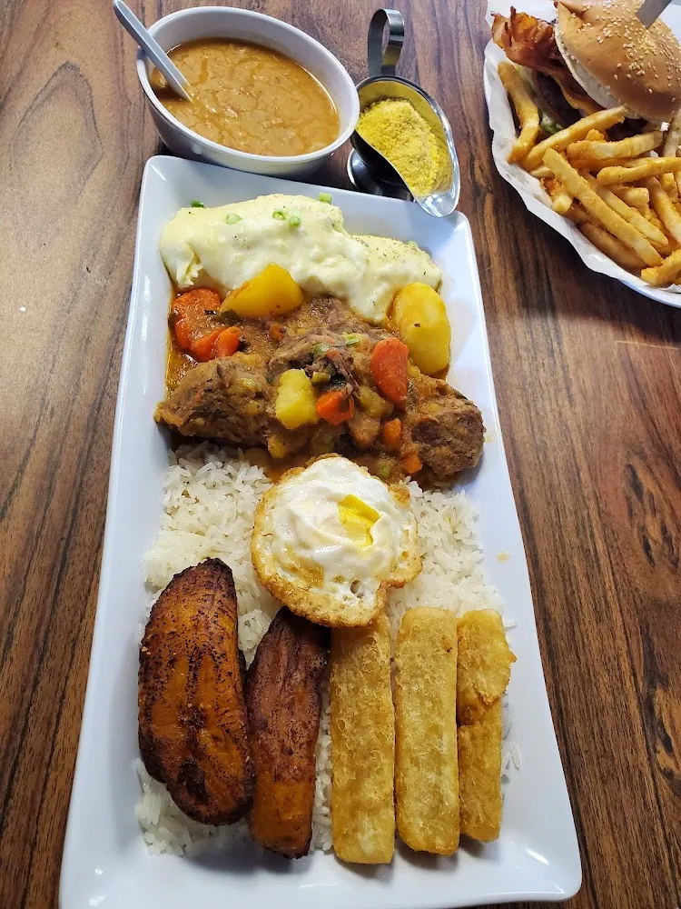 Prato Feito Plate